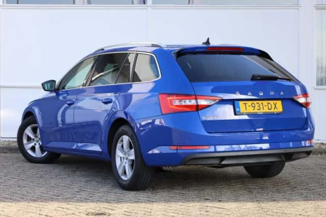 Škoda Superb (2023) thumbnail 10