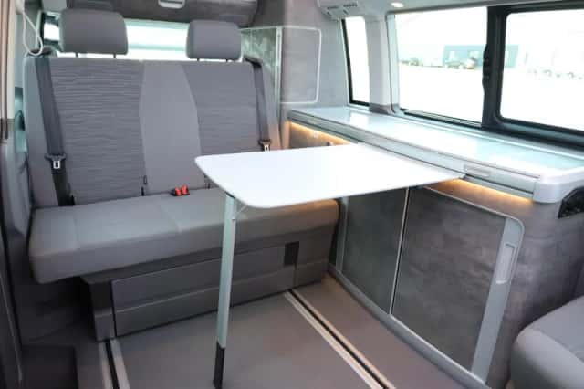 Volkswagen California (2023) thumbnail 18