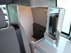 Volkswagen California (2023) thumbnail 20