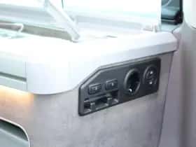 Volkswagen California (2023) thumbnail 22
