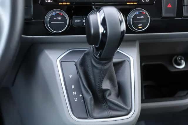 Volkswagen California (2023) thumbnail 36