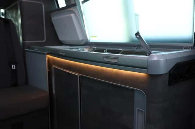 Volkswagen California (2023) thumbnail 45