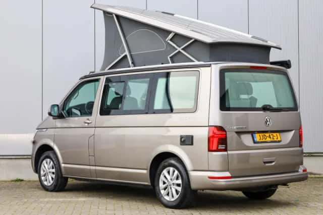 Volkswagen California (2023) thumbnail 11
