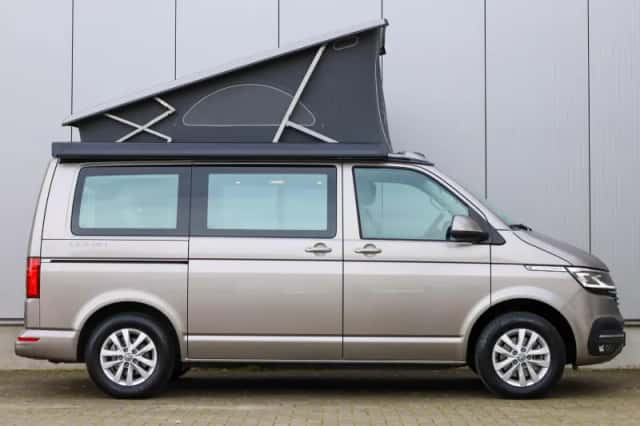 Volkswagen California (2023) thumbnail 3