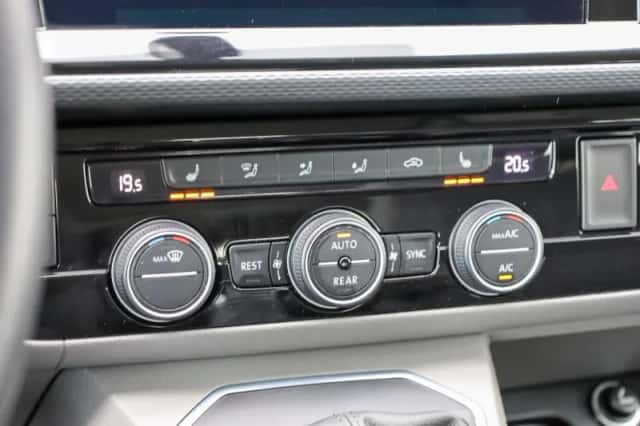 Volkswagen California (2023) thumbnail 33