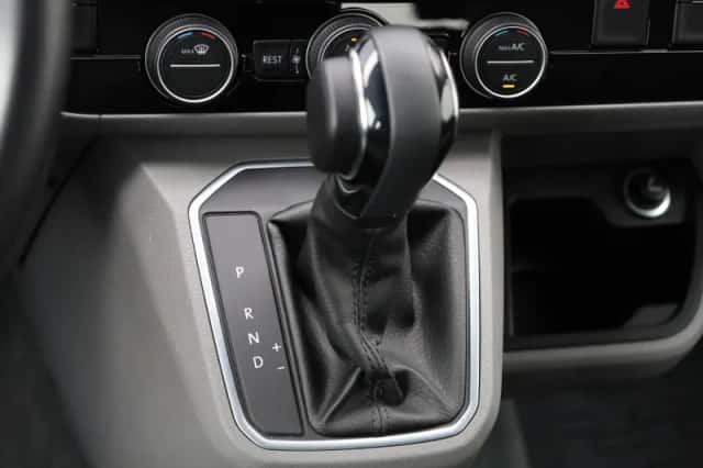 Volkswagen California (2023) thumbnail 34