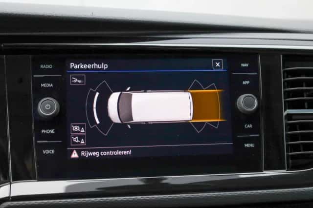 Volkswagen California (2023) thumbnail 61