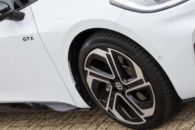 Volkswagen ID.3 (2025) thumbnail 16
