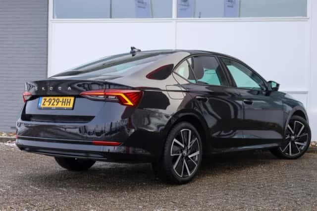 Škoda Octavia (2024) thumbnail 2