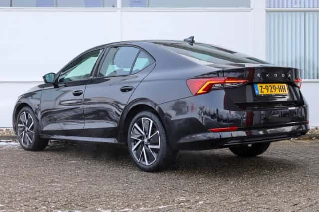 Škoda Octavia (2024) thumbnail 11