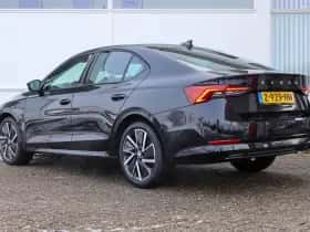 Škoda Octavia (2024) thumbnail 11