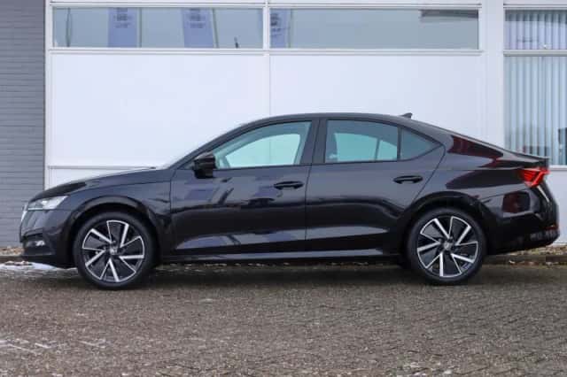 Škoda Octavia (2024) thumbnail 12