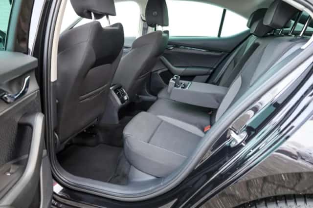 Škoda Octavia (2024) thumbnail 19