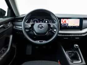 Škoda Octavia (2024) thumbnail 21