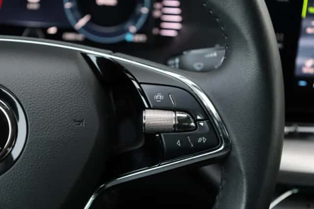 Škoda Octavia (2024) thumbnail 24