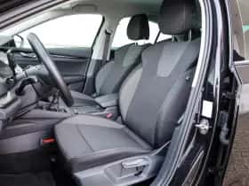 Škoda Octavia (2024) thumbnail 4
