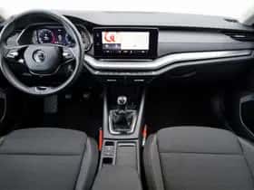 Škoda Octavia (2024) thumbnail 5