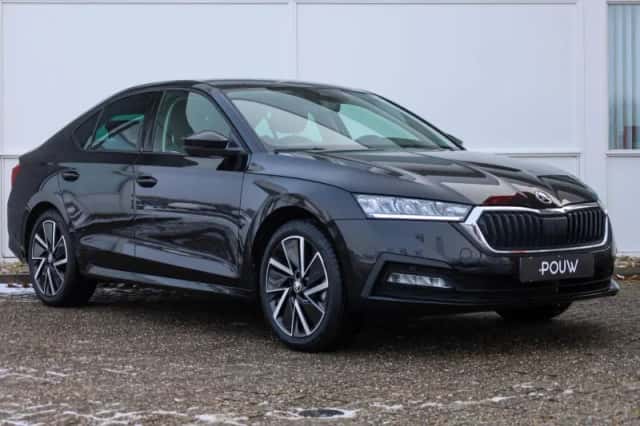 Škoda Octavia (2024) thumbnail 9