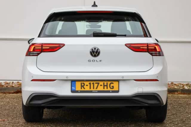 Volkswagen Golf (2022) thumbnail 11