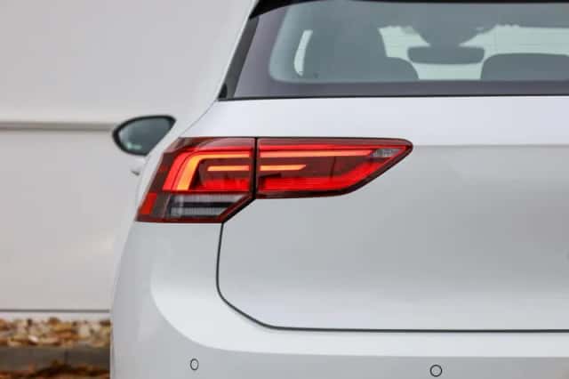 Volkswagen Golf (2022) thumbnail 12