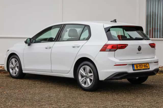 Volkswagen Golf (2022) thumbnail 13