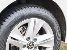 Volkswagen Golf (2022) thumbnail 15