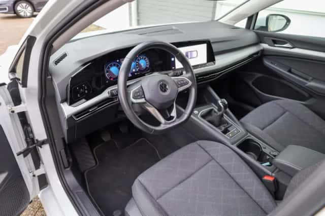 Volkswagen Golf (2022) thumbnail 19