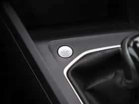 Volkswagen Golf (2022) thumbnail 32