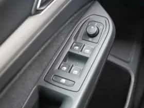 Volkswagen Golf (2022) thumbnail 34