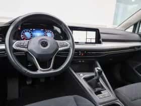 Volkswagen Golf (2022) thumbnail 36