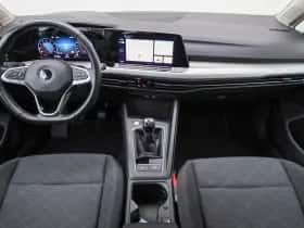 Volkswagen Golf (2022) thumbnail 5