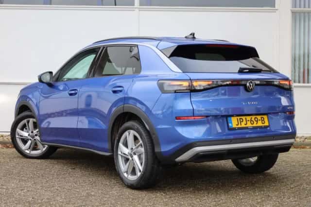 Volkswagen T-Roc (2025) thumbnail 12