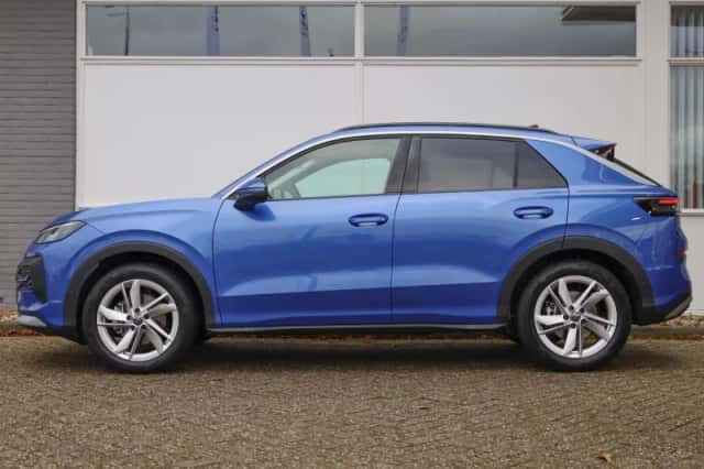 Volkswagen T-Roc (2025) thumbnail 13