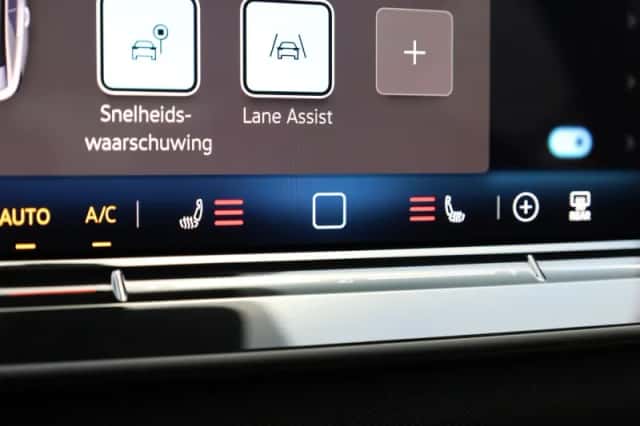 Volkswagen T-Roc (2025) thumbnail 30