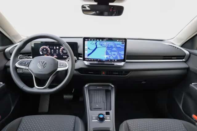 Volkswagen T-Roc (2025) thumbnail 5