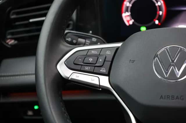 Volkswagen Tiguan (2025) thumbnail 23