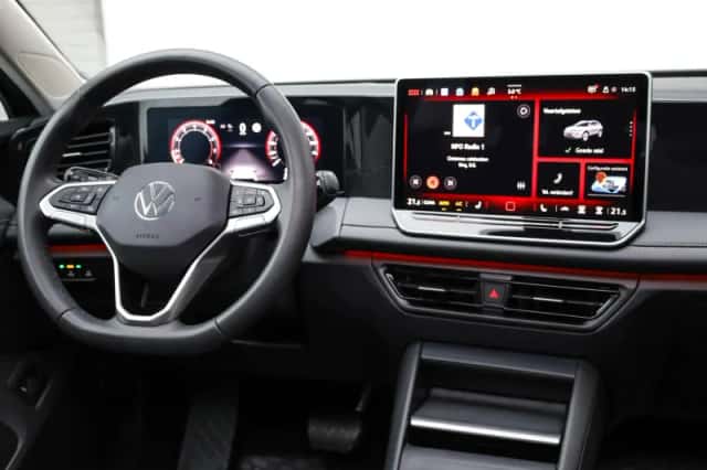 Volkswagen Tiguan (2025) thumbnail 39