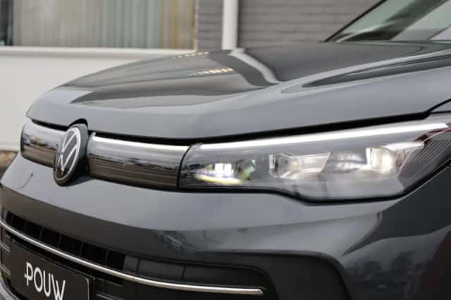Volkswagen Tiguan (2025) thumbnail 8