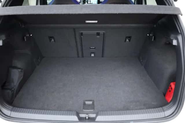 Volkswagen Golf (2022) thumbnail 16