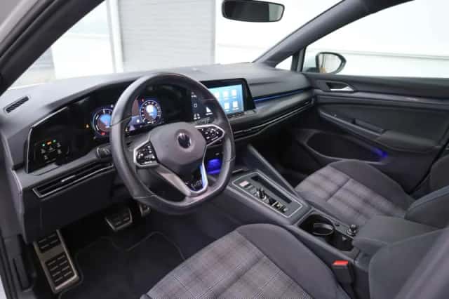 Volkswagen Golf (2022) thumbnail 18