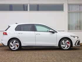 Volkswagen Golf (2022) thumbnail 3