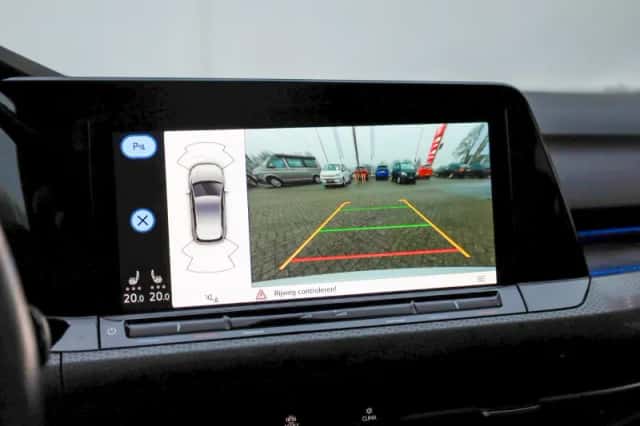 Volkswagen Golf (2022) thumbnail 26