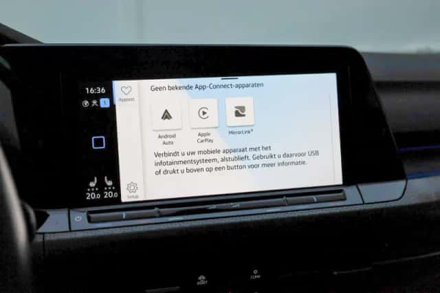 Volkswagen Golf (2022) thumbnail 27