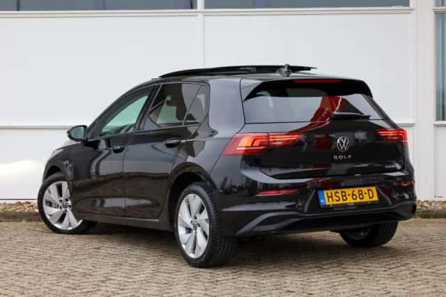 Volkswagen Golf (2025) thumbnail 12