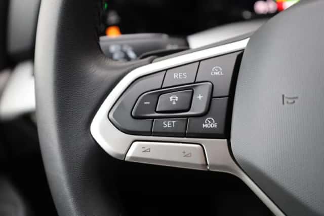Volkswagen Golf (2025) thumbnail 24