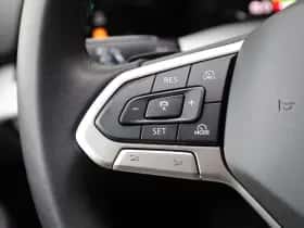 Volkswagen Golf (2025) thumbnail 24