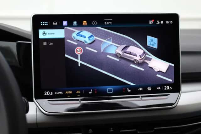 Volkswagen Golf (2025) thumbnail 39