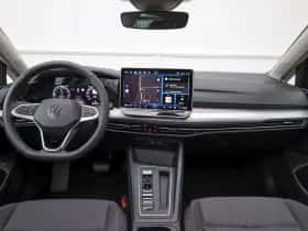 Volkswagen Golf (2025) thumbnail 5
