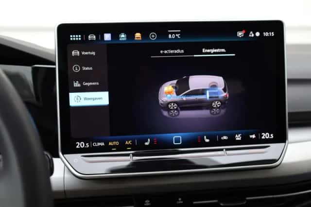 Volkswagen Golf (2025) thumbnail 41