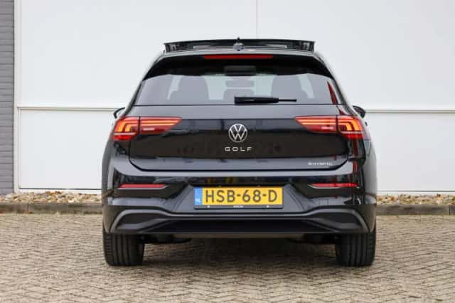 Volkswagen Golf (2025) thumbnail 10